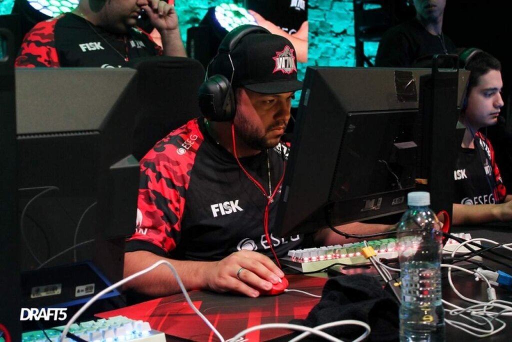 Raafa, durante sua época dentro do CS:GO, atuando pela W7M
