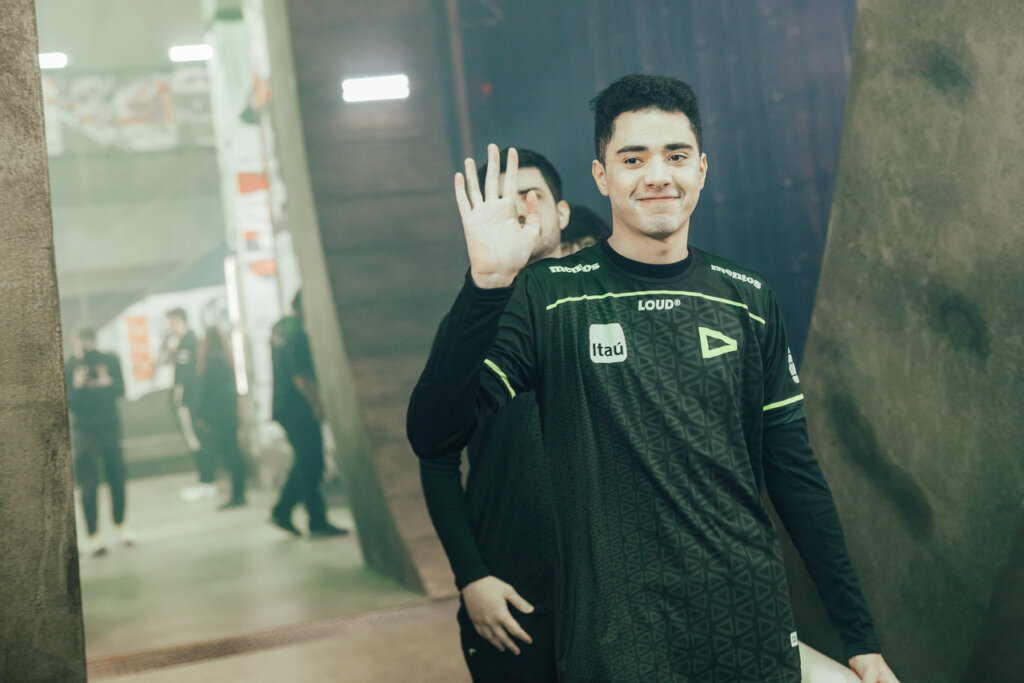 Ceos entrando para o jogo contra a G2 Esports, pelo MSI 2023