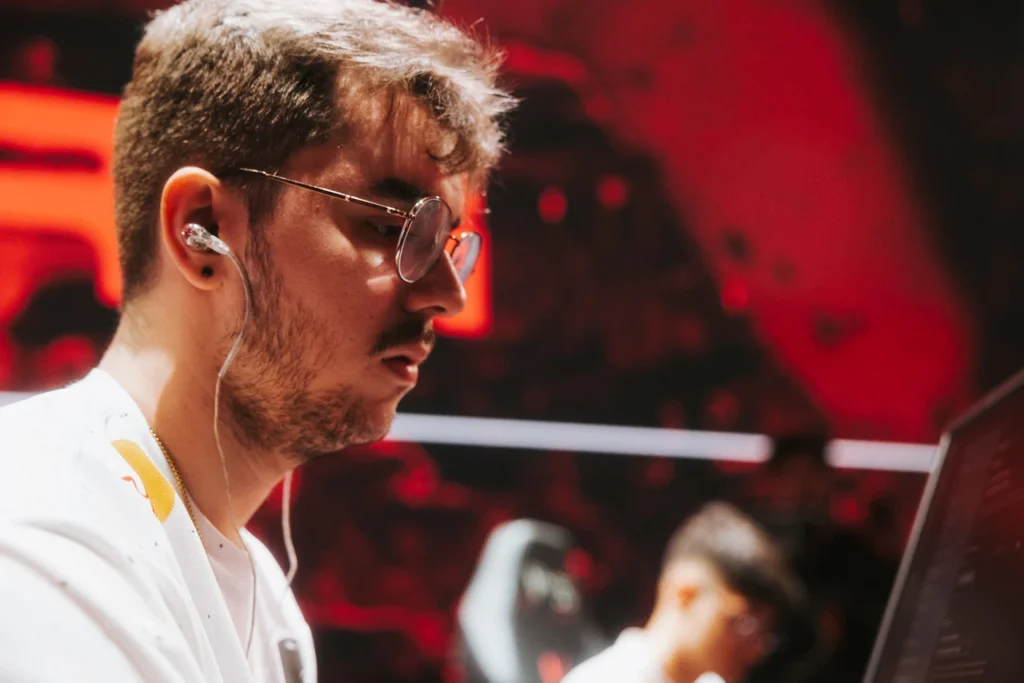 Mwzera, o novo jogador da FURIA, que vem fazendo história no VCT Américas