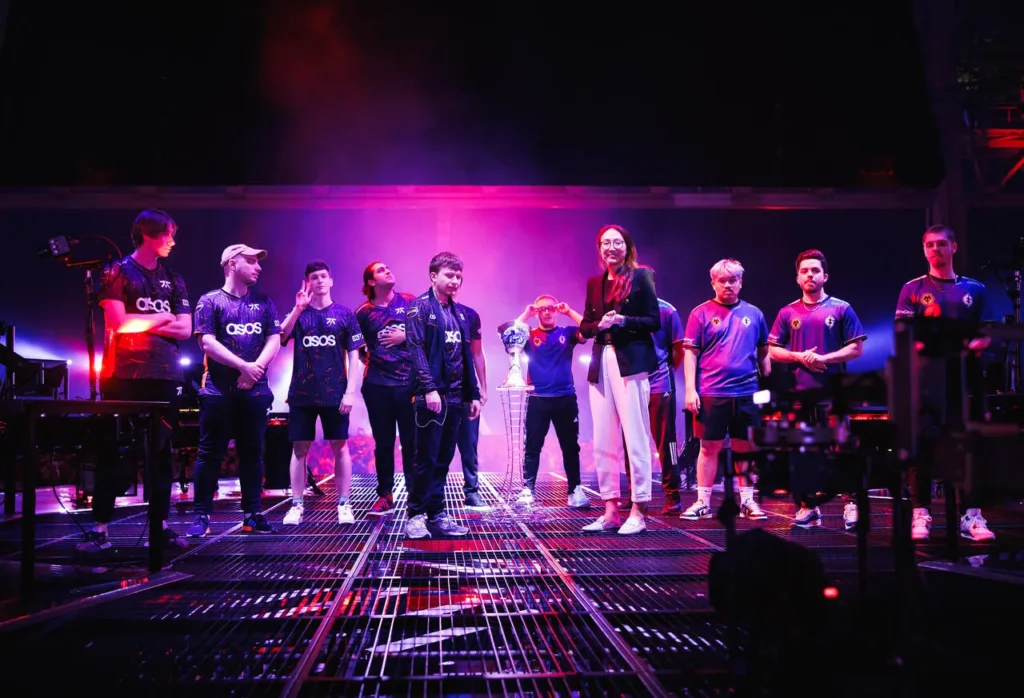 As equipes da Fnatic e Evil Geniuses, na Grande Final do VCT Masters Tokyo 2023