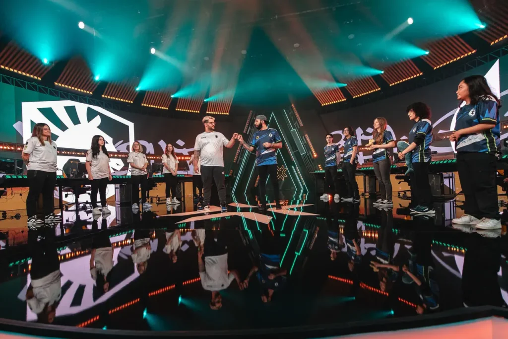 Team Liquid Brasil e Evil Geniuses GC no palco do Game Changers Championship