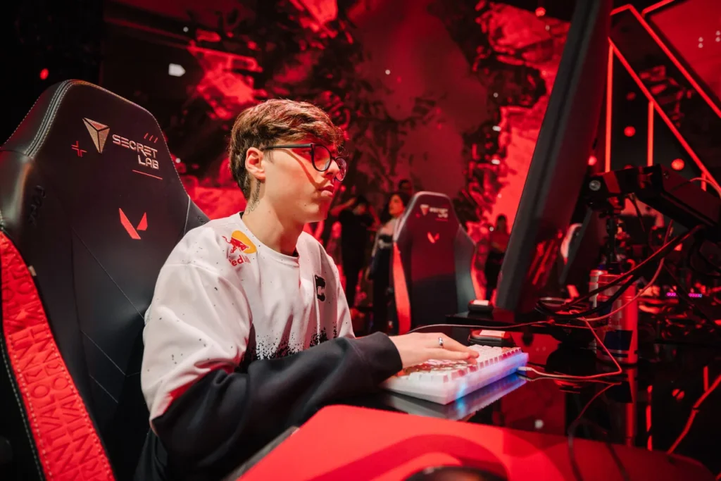 Gabriel "qck" Lima, jogador de 20 anos e o quinto player da LOUD, quando atuava pela FURIA