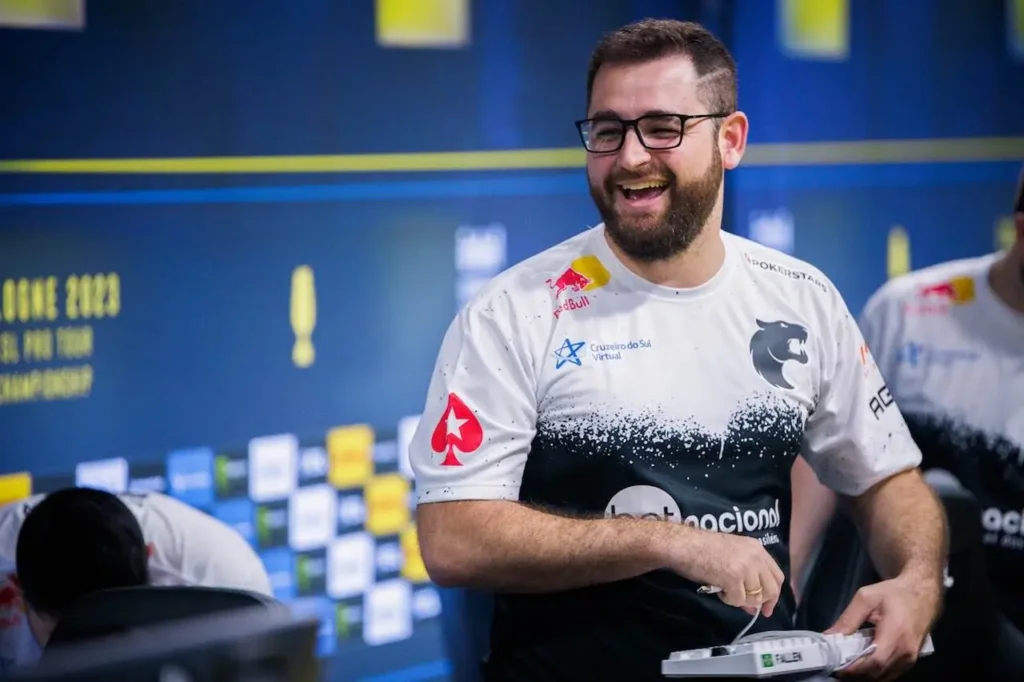 O professor FalleN, jogador da FURIA de CS2