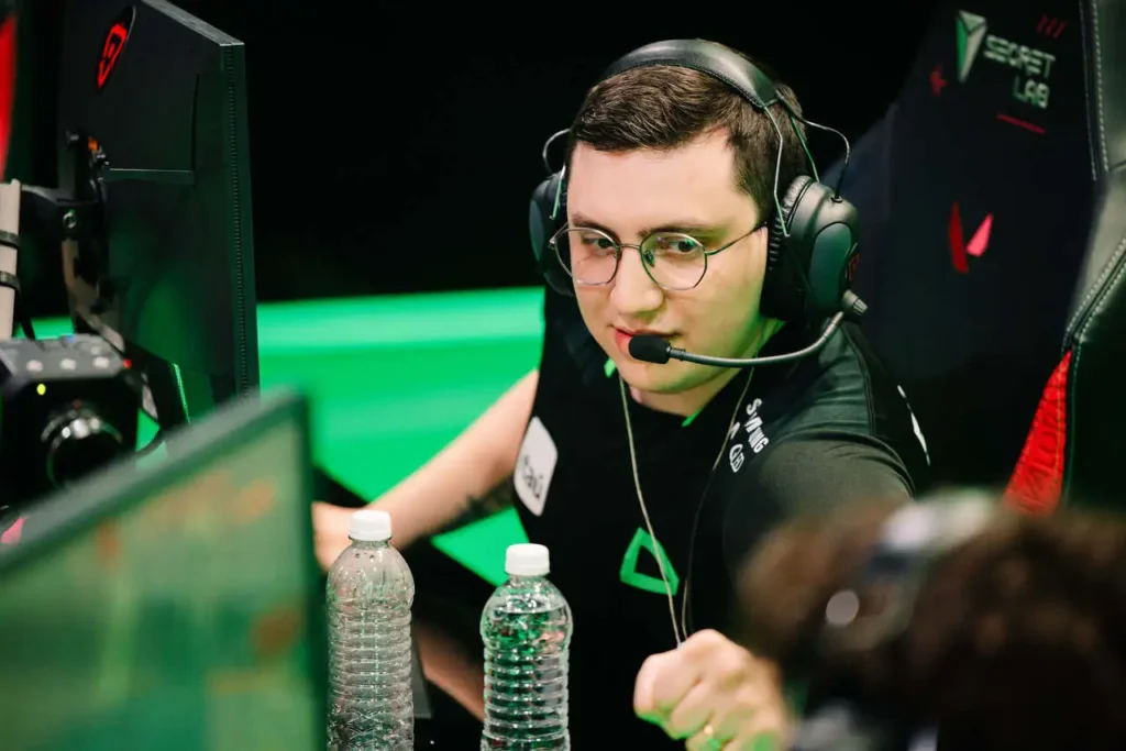 Saadhak é o jogador com mais participações em campeonatos internacionais de VALORANT