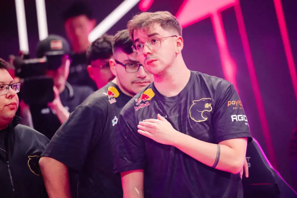 mwzera, após a sua estreia no VCT Américas, contra a KRÜ Esports