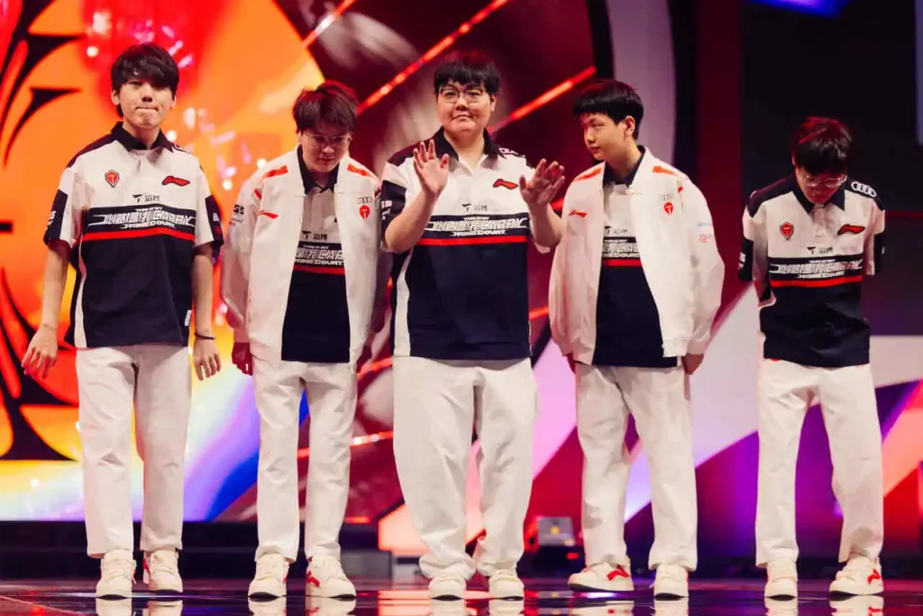 Time da Top Esports, após a vitória em cima da LOUD, no MSI 2024