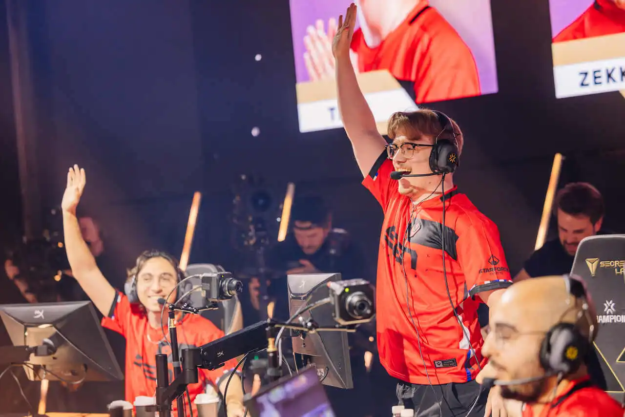 Zellsis comemorando classificação valorant champions 2024