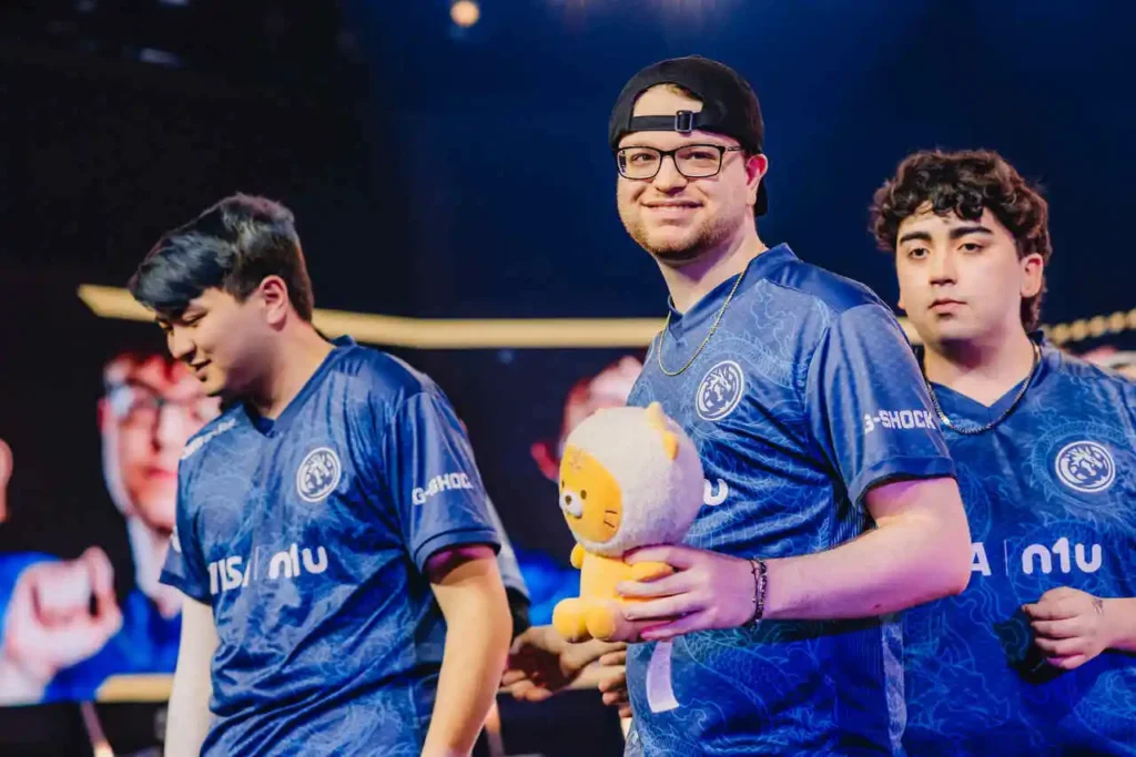 C0M, o iniciador da equipe da Leviatán e o MVP da série contra a G2, pelos playoffs do VALORANT Champions 2024