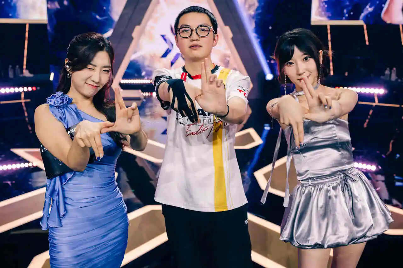 ZmjjKK vitória palco VALORANT Champions 2024