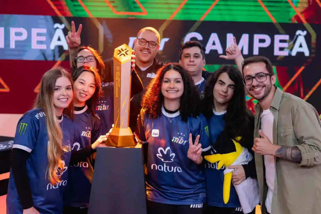 Equipe do MIBR GC, campeã do Game Changers Brasil 2024