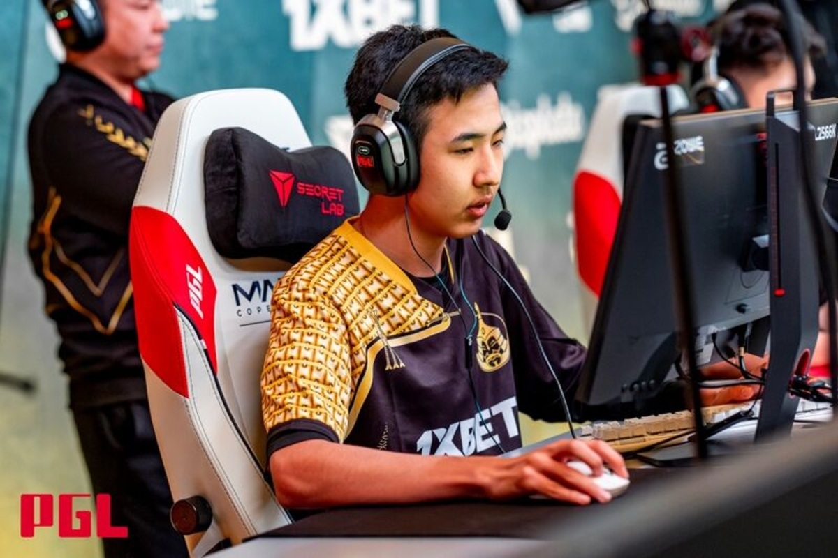 Azbayar Senzu Munkhbold