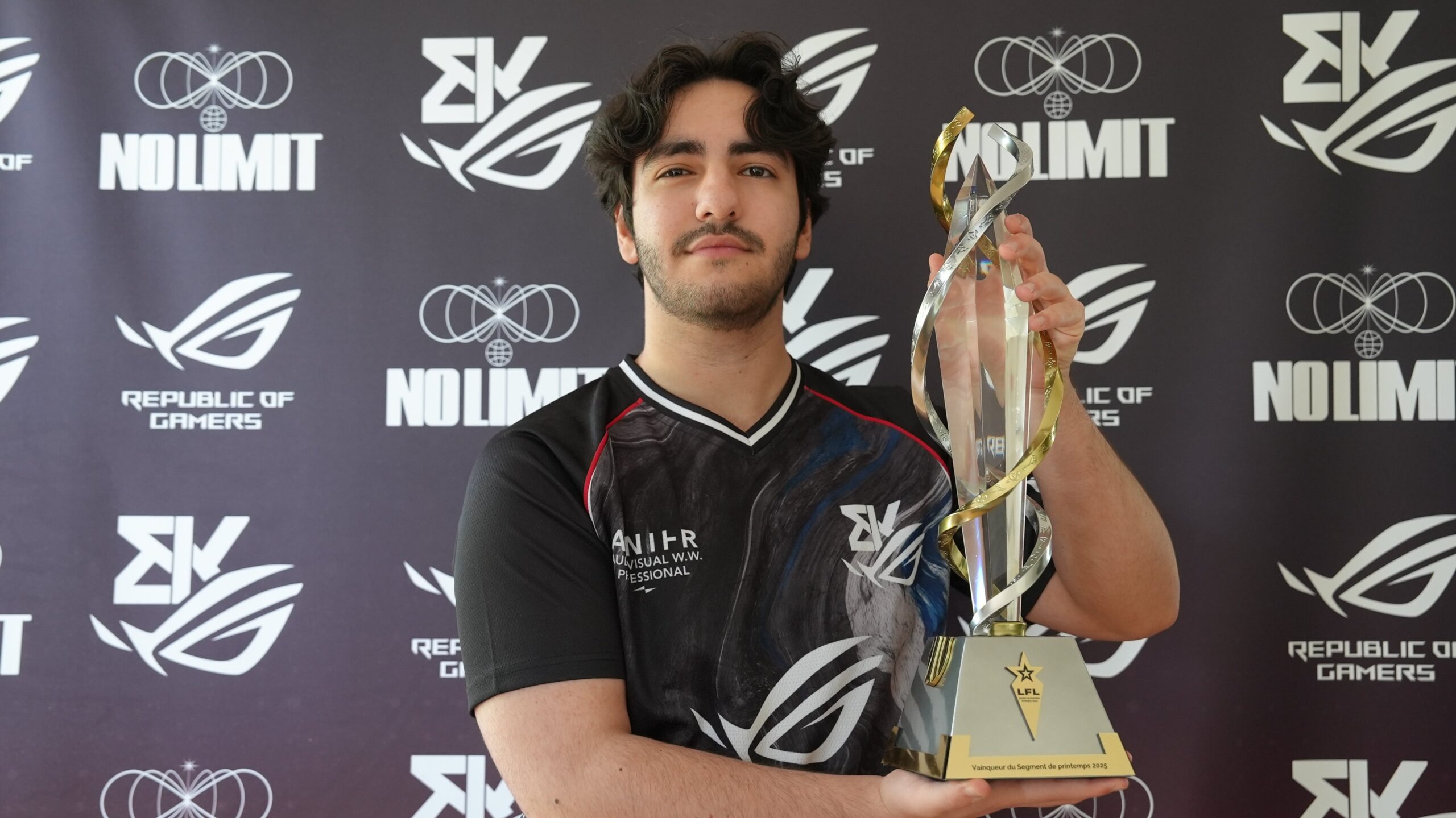 Rhilech schließt sich Natus Vincere an