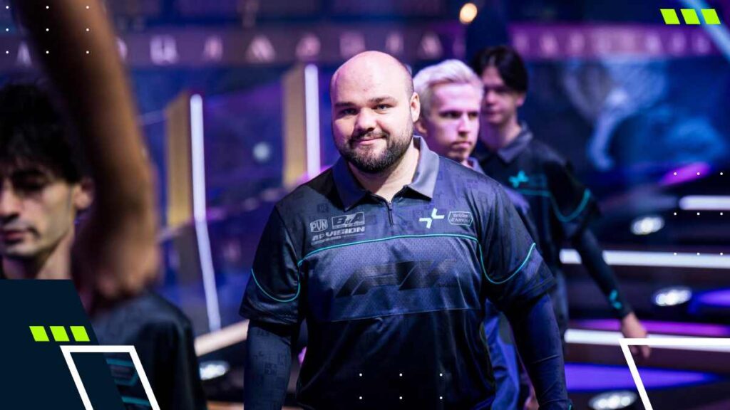 joueur de Dota 2 de face et souriant