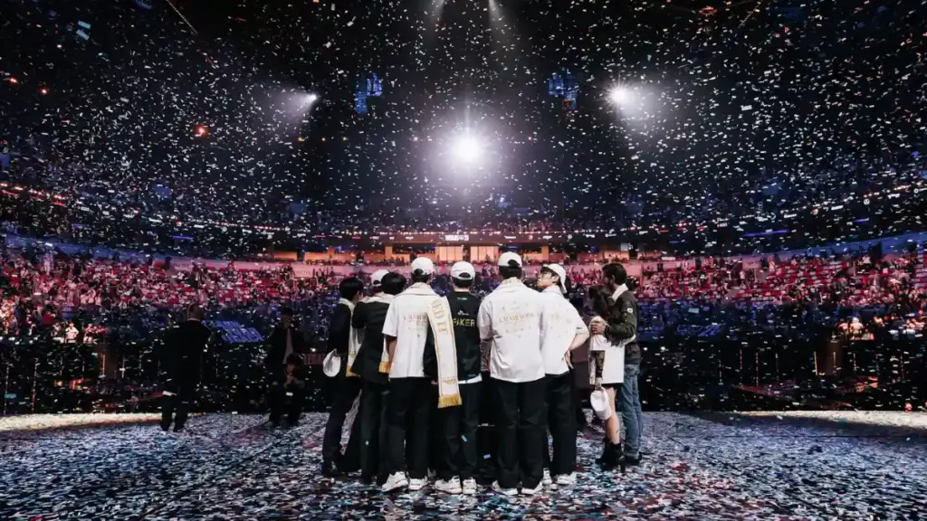 Konfetti runt T1 efter 4-2 vinst i League of Legends Worlds 2025