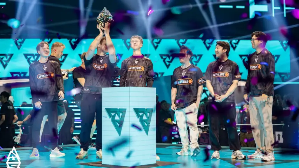 Tundra Esports vinner Blast Slam IV i Dota 2 och lyfter troféen