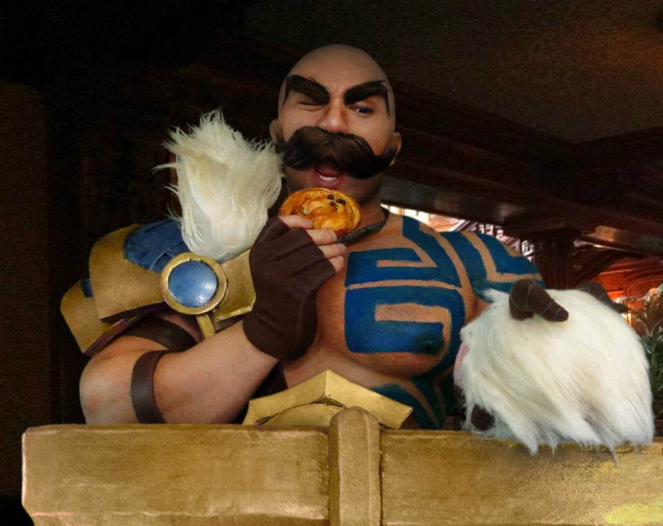 Braum cosplay by Drefan