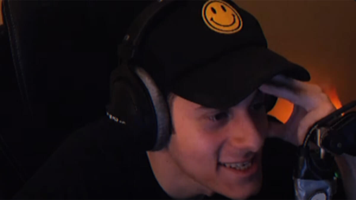 screenshot from one of Arrow's video showing him reacting to crates