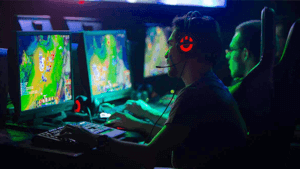 How can I become a professional LoL player?