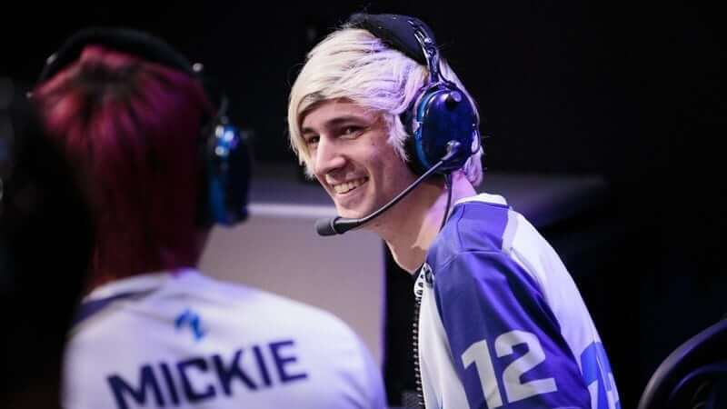 felix-xqc-lengyel-quites-overwatch-to-become-streamer