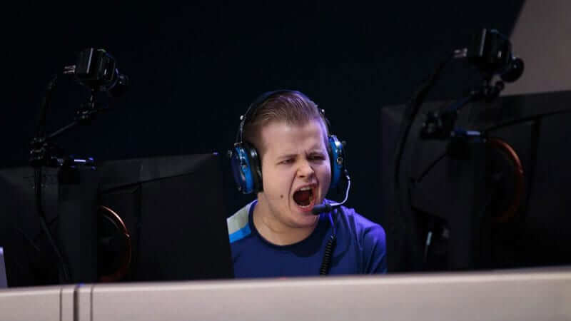 timo-taimou-kettunen-dallas-fuel-flex-player