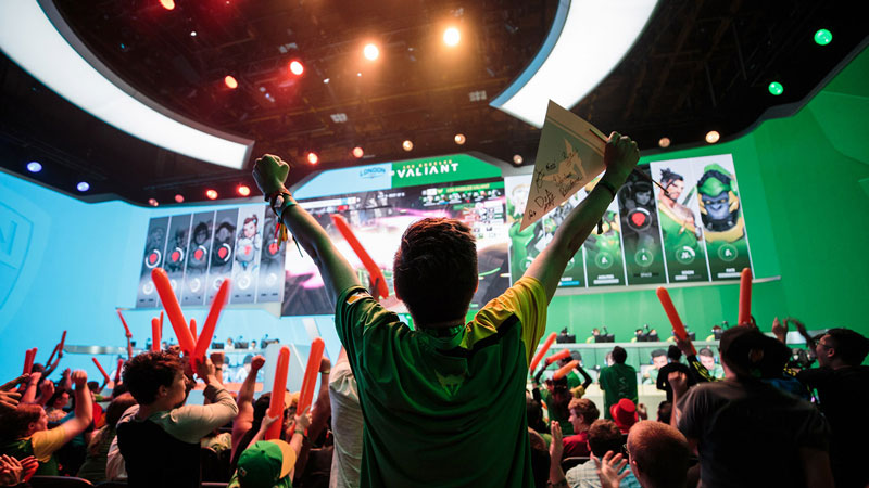 overwatch-league-season-two-2019-fans