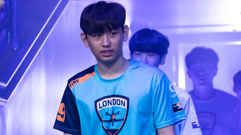 london-spitfire-fury-at-owl-2019