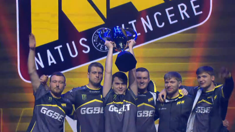 natus-vincere-lifts-the-trophy-at-starseries-s7