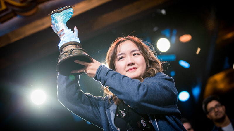 Xiaomeng "VKLiooon" Li First Female ever to win Hearthstoe Grandmasters