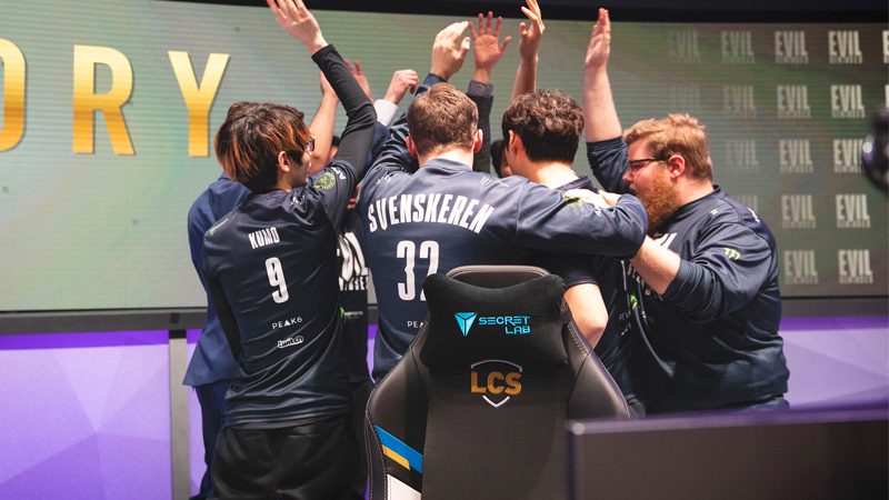 Evil Geniuses catch fire