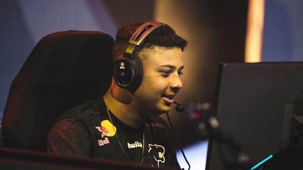 Yanxnz Pro Player