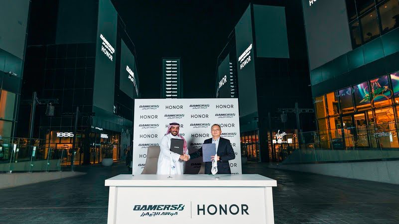 HONOR x Gamers8 for PMWI 2023