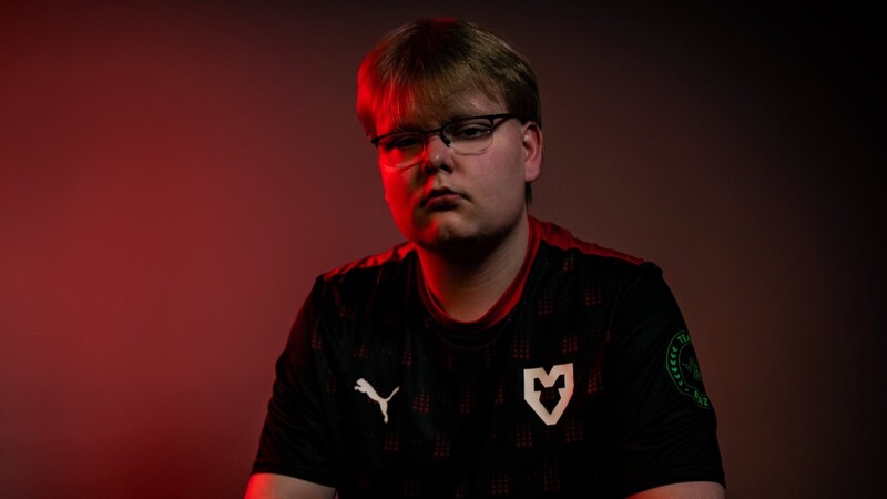 MOUZ Jimpphat - Youngest CS2 players in tier 1