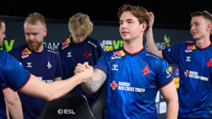 Why dev1ce Is Working Out So Well as an IGL (So far!)