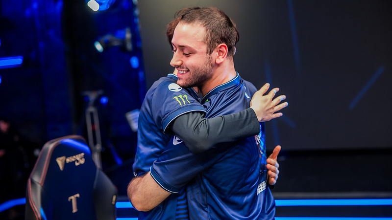 Team Liquid celebrating their victory in the LCS.