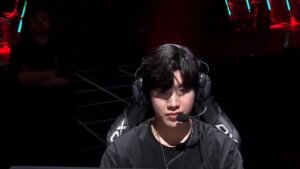 TheShy plays VALORANT (like a pro) at VCT CN Showmatch