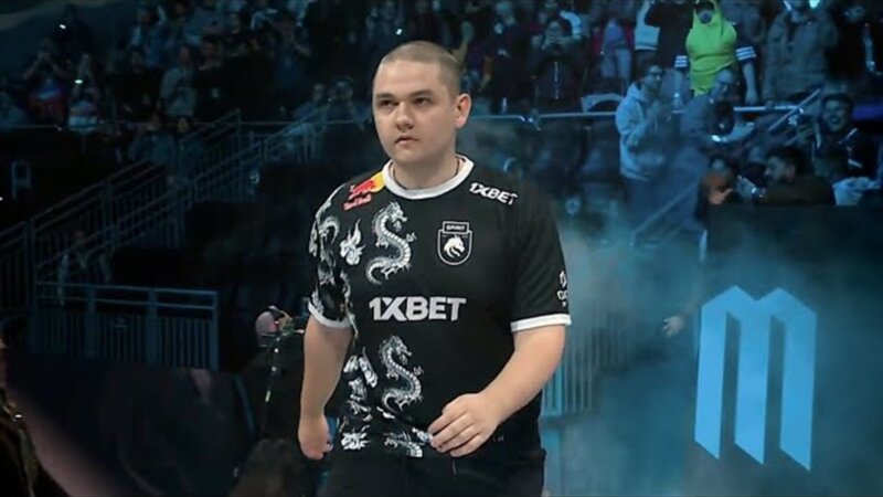 Illya "Yatoro" Mulyarchuk