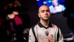 Flakked: “Roster didn’t have the most committed […] League wasn’t their priority”