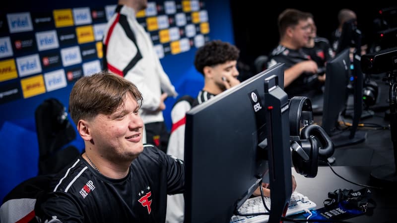 s1mple and his FaZe Clan teammates at IEM Dallas 2025