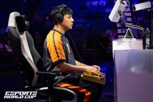 Xiao Hai gets emotional back-to-back Street Fighter 6 championships at Esports World Cup