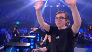Pro player waving to the crowd during Red Bull League of Its Own event