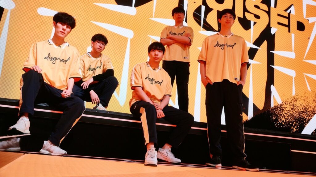 Disguised League of Legends team posing