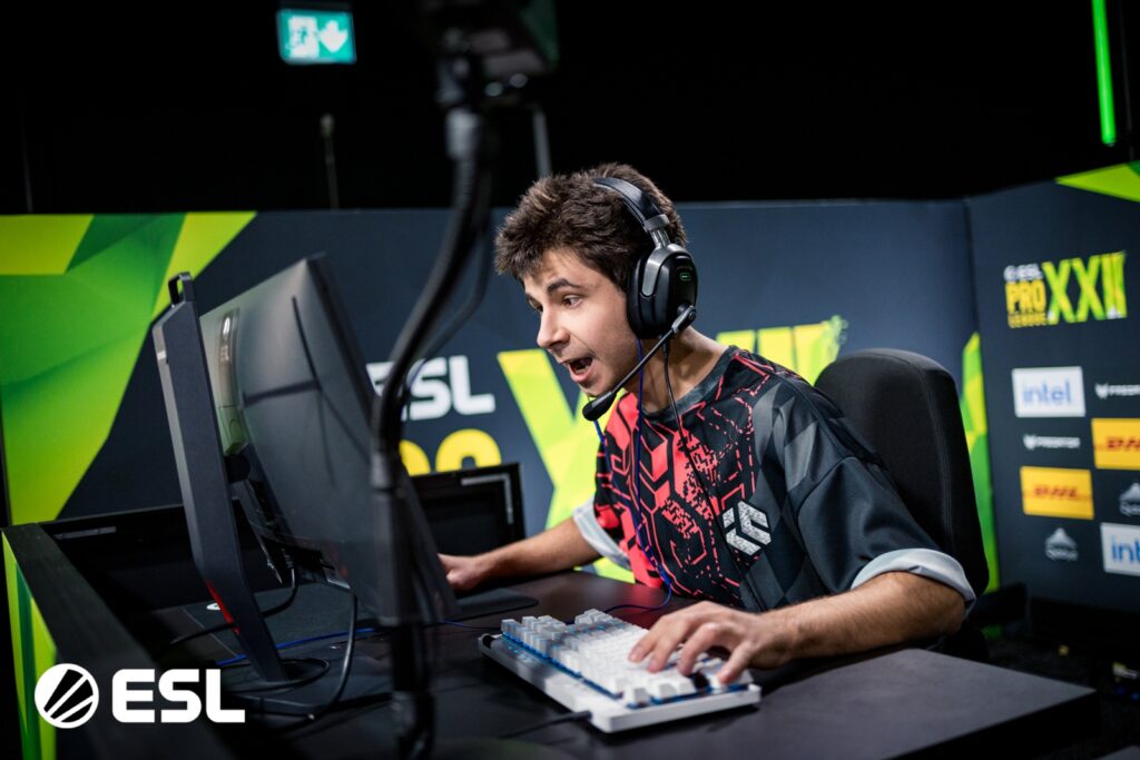 Inner Circle player at ESL Pro League S22