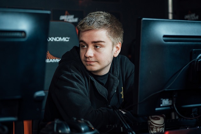 Johan N0tail Sundstein seated at a gaming setup during an esports match
