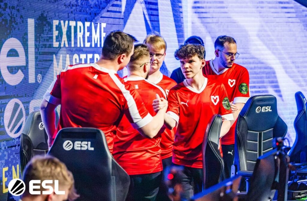 MOUZ players discuss strategy before a Counter-Strike 2 match at IEM Chengdu 2025