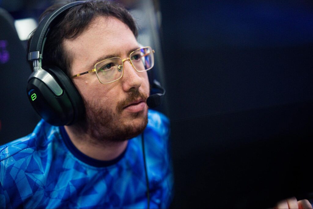 Neta “33” Shapira concentrating during a Dota 2 match
