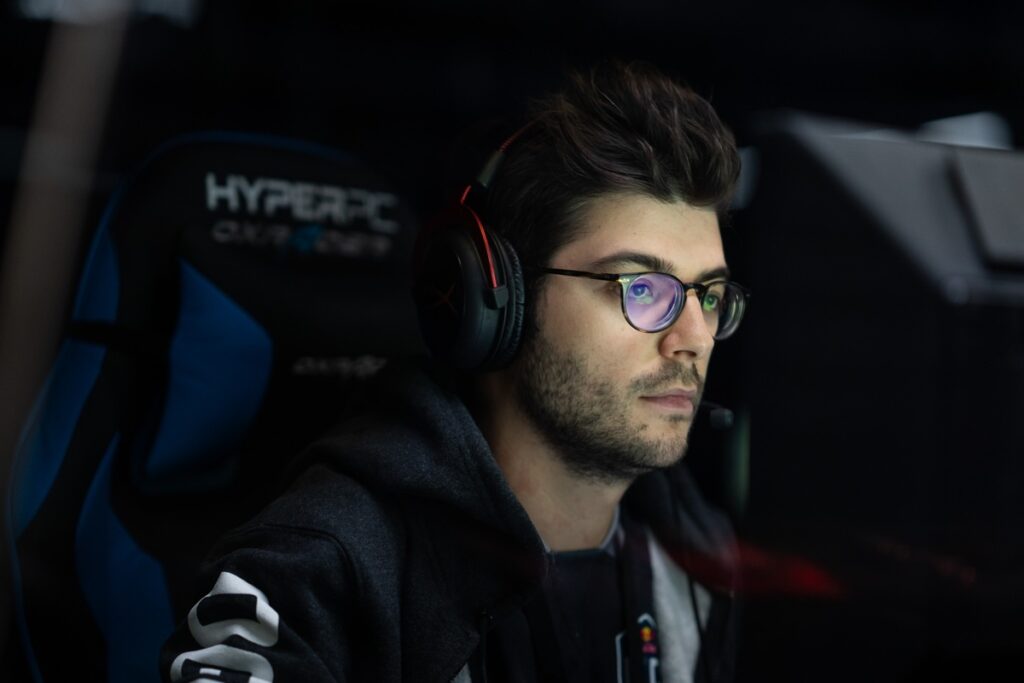 Sébastien Ceb Debs intensely playing Dota 2 during a professional match