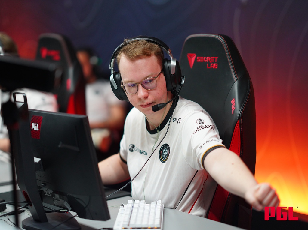 hyped playing for BIG at PGL Cluj Napoca