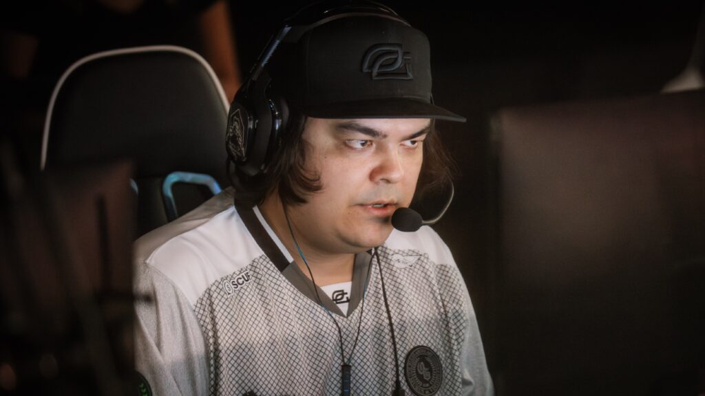 FormaL playing Halo for OpTic Gaming at the HCS Charlotte Major 2025
