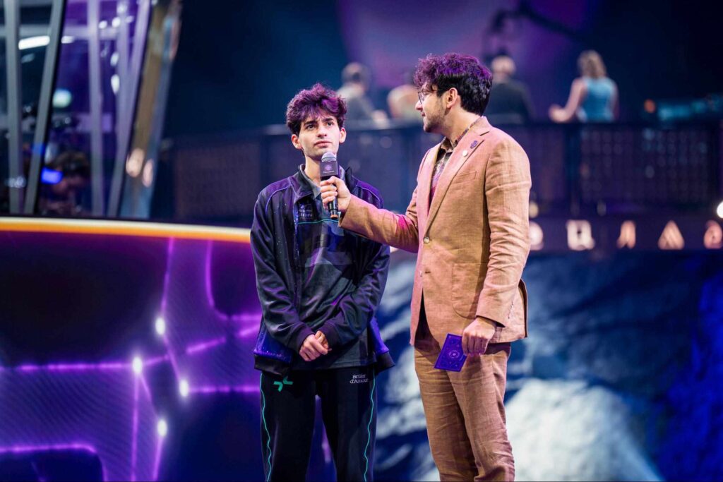 Edgar “9Class” Naltakian competing for PARIVISION as an unconventional Dota 2 support player in 2025