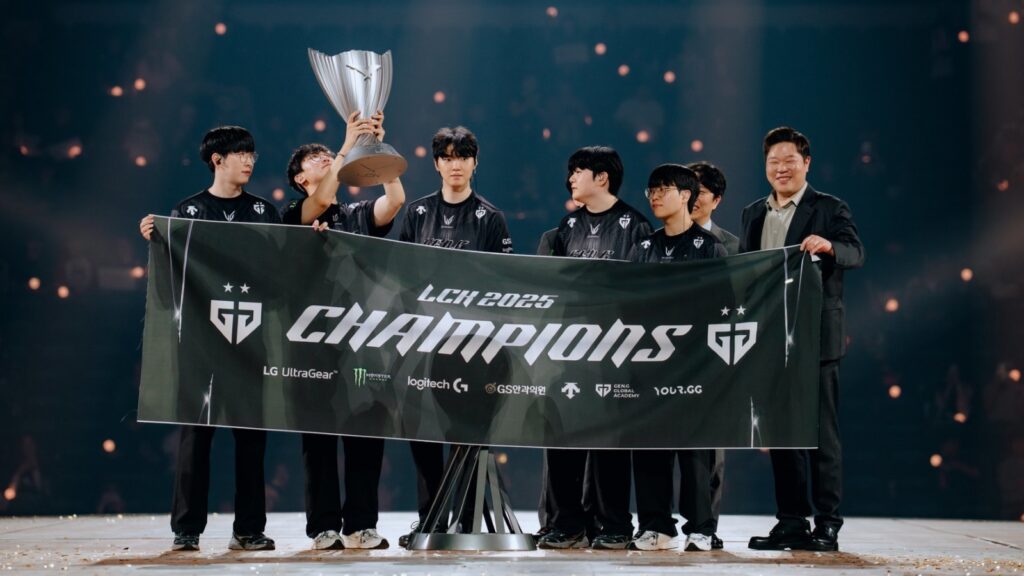 Gen.G League of Legends team holding championship banner